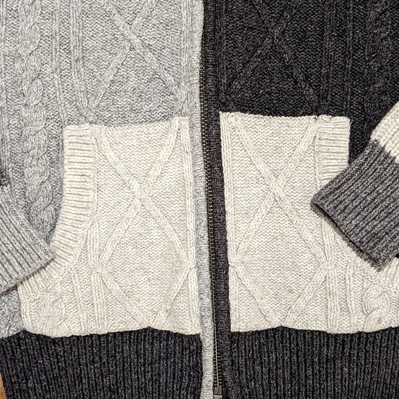 Gap sweater with hood - Picture 2 of 4